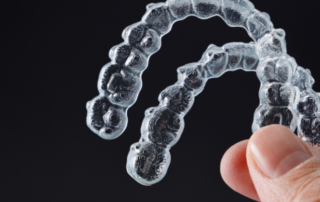 hold clear teeth aligners